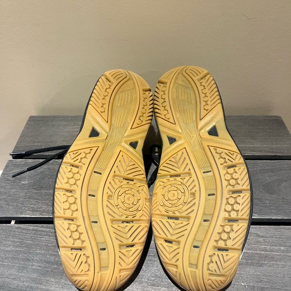 MIZUNO WAVE SUPERSONIC WOMEN'S VOLLEYBALL SHOES: 430240 Sz7.5 - Picture 3 of 12